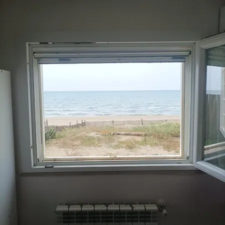 Casina Sulla Sabbia Apartment *